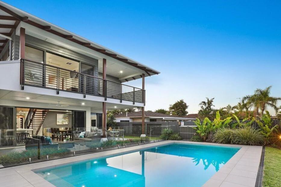 Waterfront Home Bordering Mooloolaba 버디나 외부 사진
