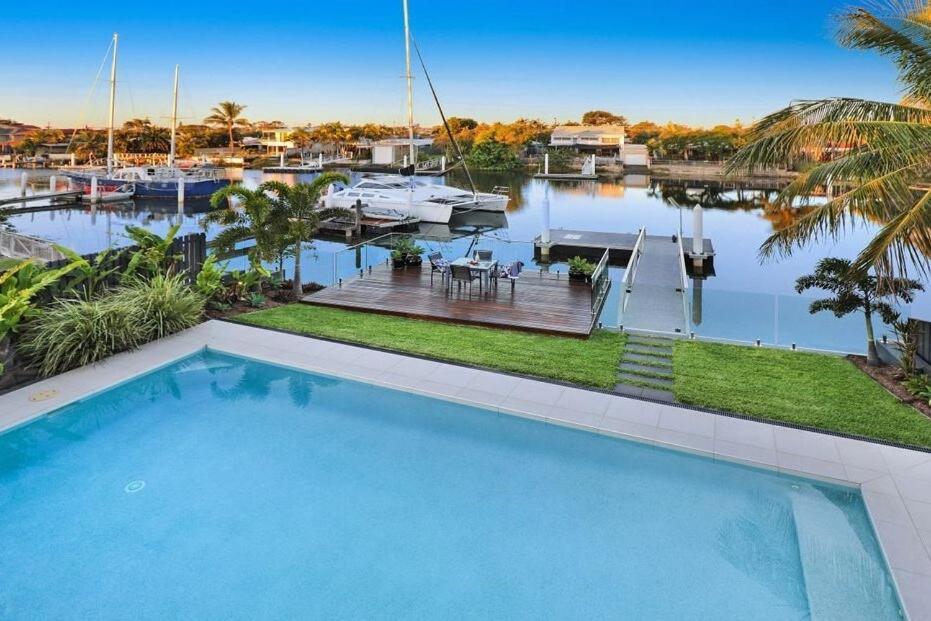 Waterfront Home Bordering Mooloolaba 버디나 외부 사진