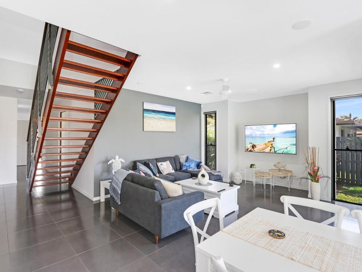 Waterfront Home Bordering Mooloolaba 버디나 외부 사진